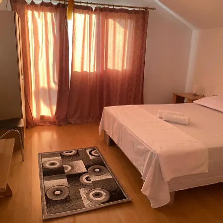 Casa Reve Dél-Eforie