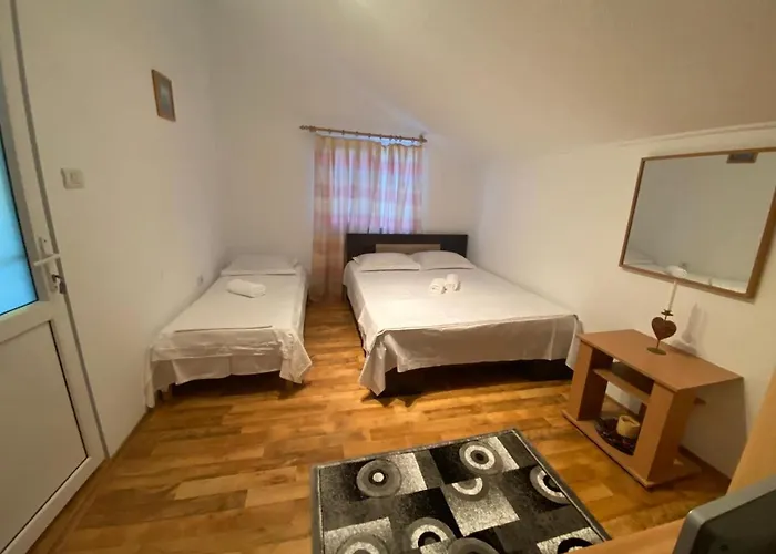 Casa Reve 3* אפורי סוד