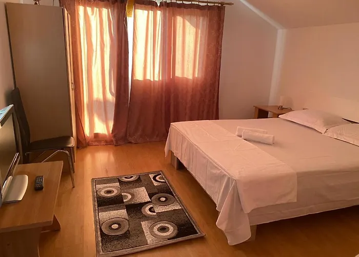 Casa Reve אפורי סוד