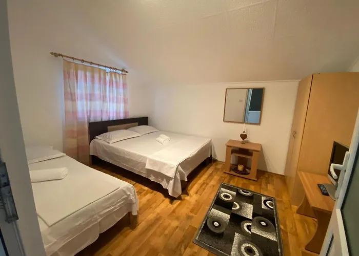 Casa Reve אפורי סוד