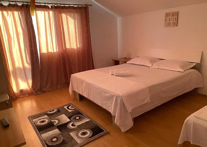 Casa Reve בית הארחה אפורי סוד